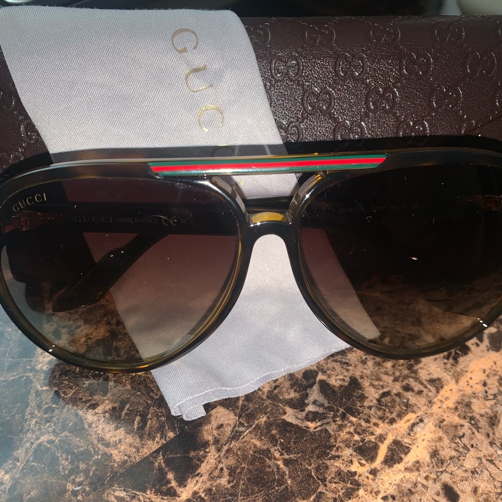 Gucci aviator sunglasses